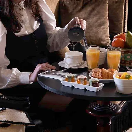 Le Belmont 4* Parigi