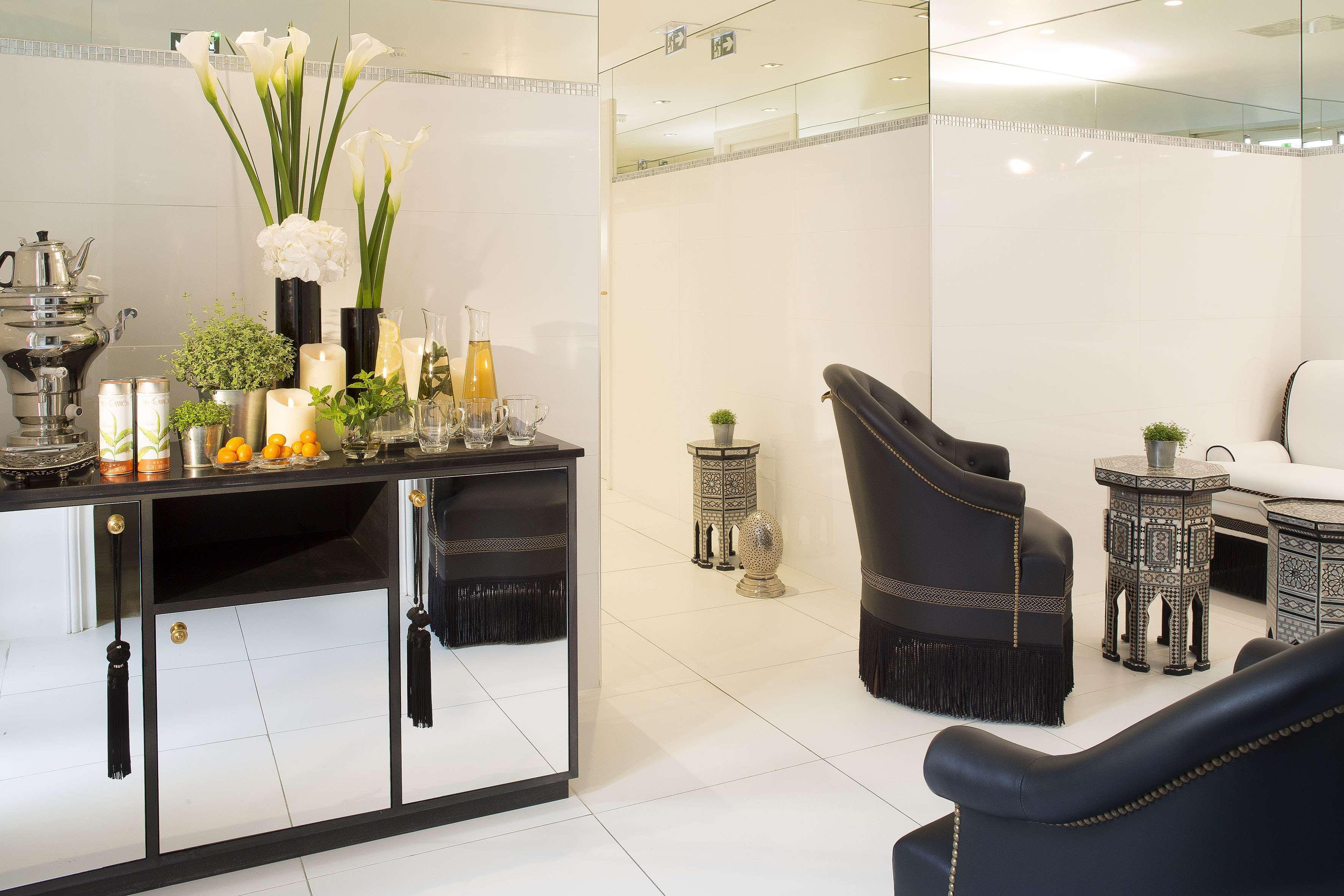 Hotel Le Belmont Parigi